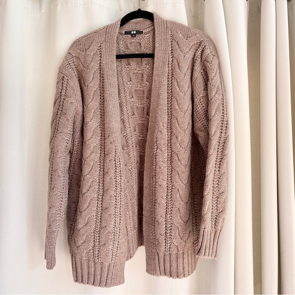 Uniqlo Women Relaxed Cable Knit Cardigan Size S